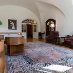 Hotel Arkada 3*
