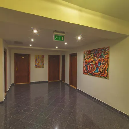 Hotel Arkada 3*