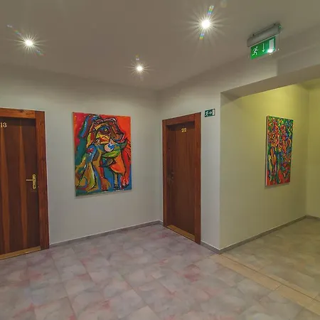 Arkada Hotel 3*