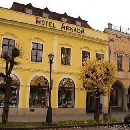 Ξενοδοχείο Arkada 3*