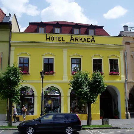 Hotel Arkada 3*