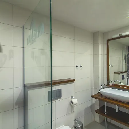 Hotel Arkada 3*